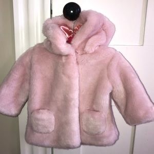 Hanna Andersson faux fur coat. Size 70. Tags on!